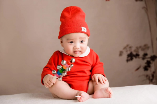 嵊州六个月宝宝总是摇头